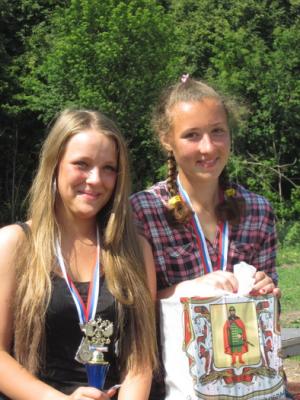 Алёна Комарова (слева) и Ирина Горбивненко